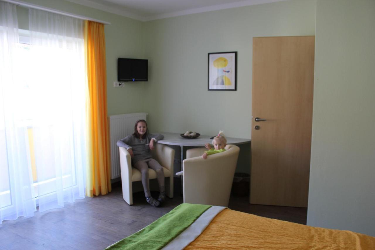Gasthof Zum Mohrn Oberwoelz Stadt Εξωτερικό φωτογραφία