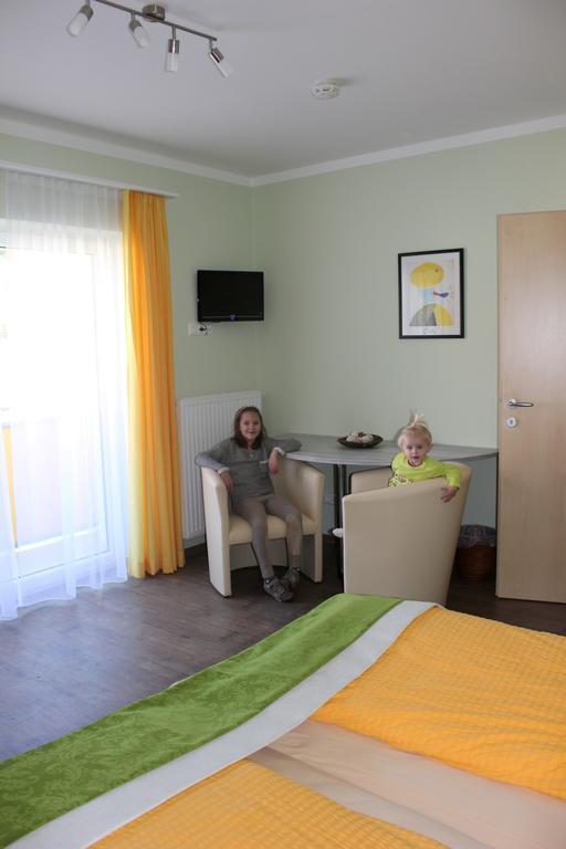 Gasthof Zum Mohrn Oberwoelz Stadt Εξωτερικό φωτογραφία